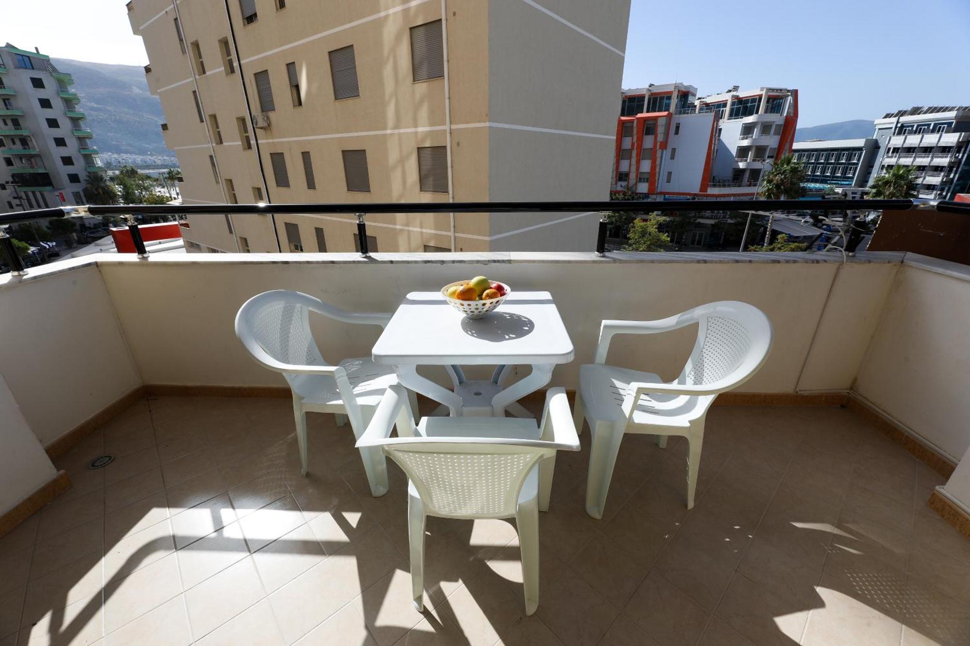 Noa Apartments Vlore Exterior photo